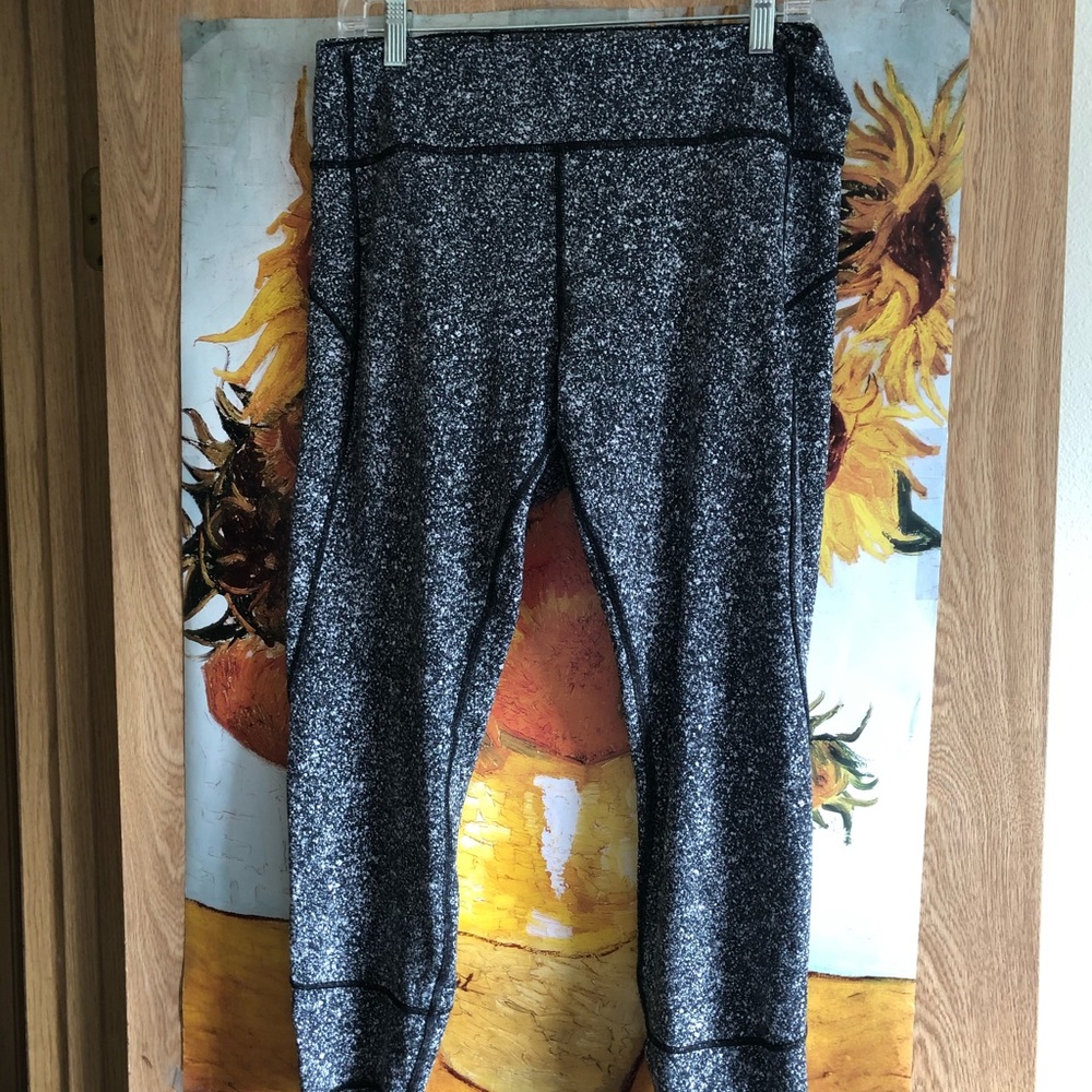 Size 14 Lululemon static leggings